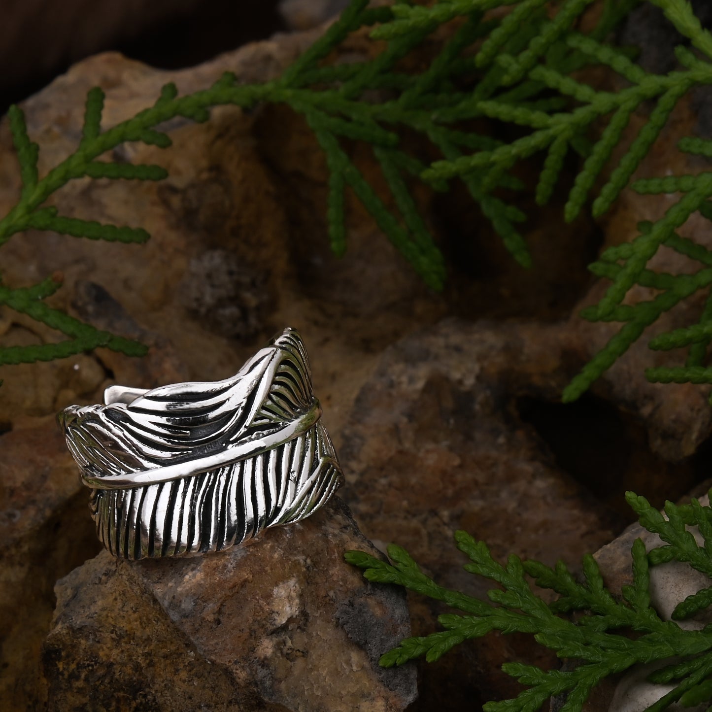 Adjustable Feather Ring