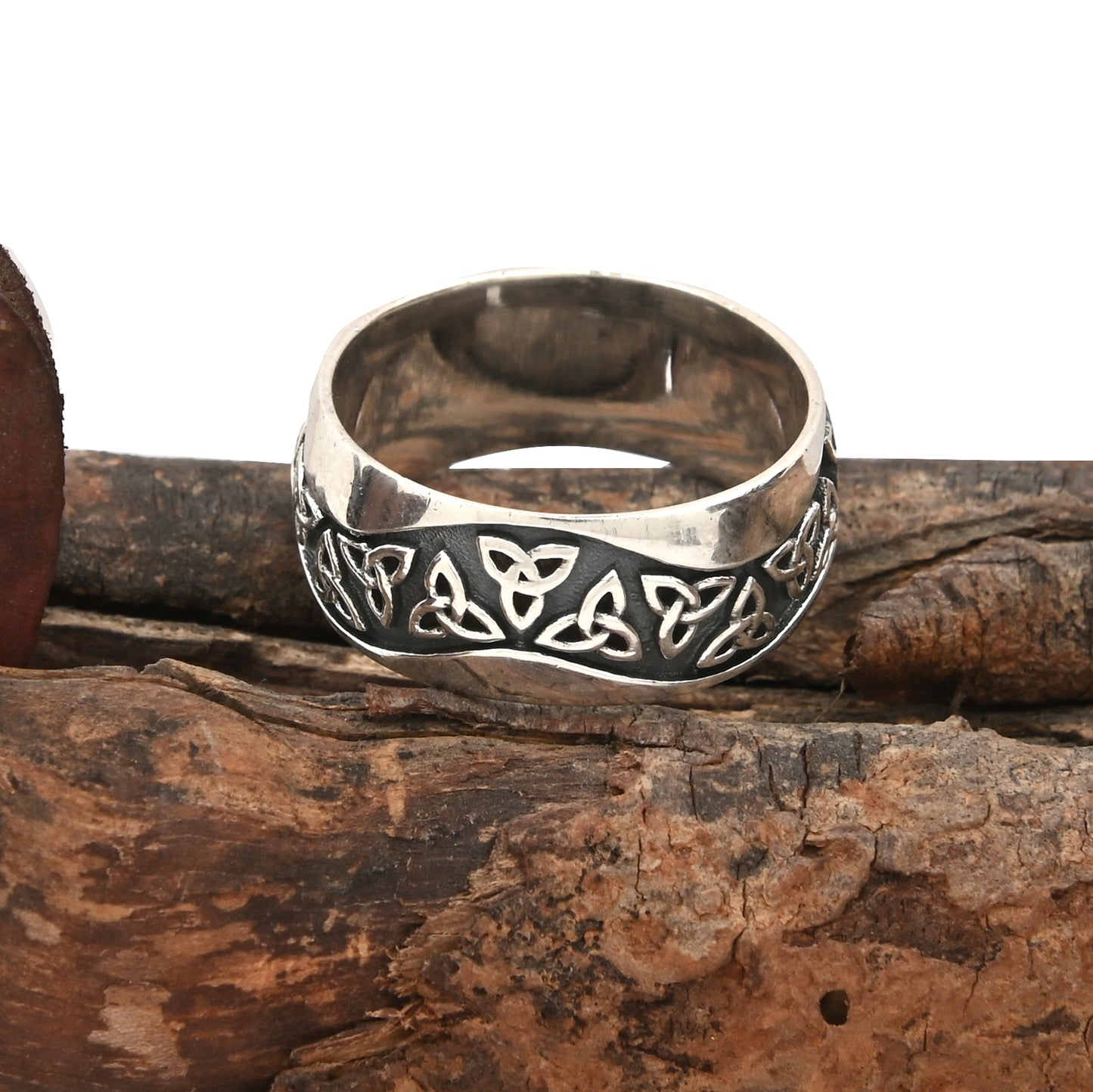 Triskele Ring