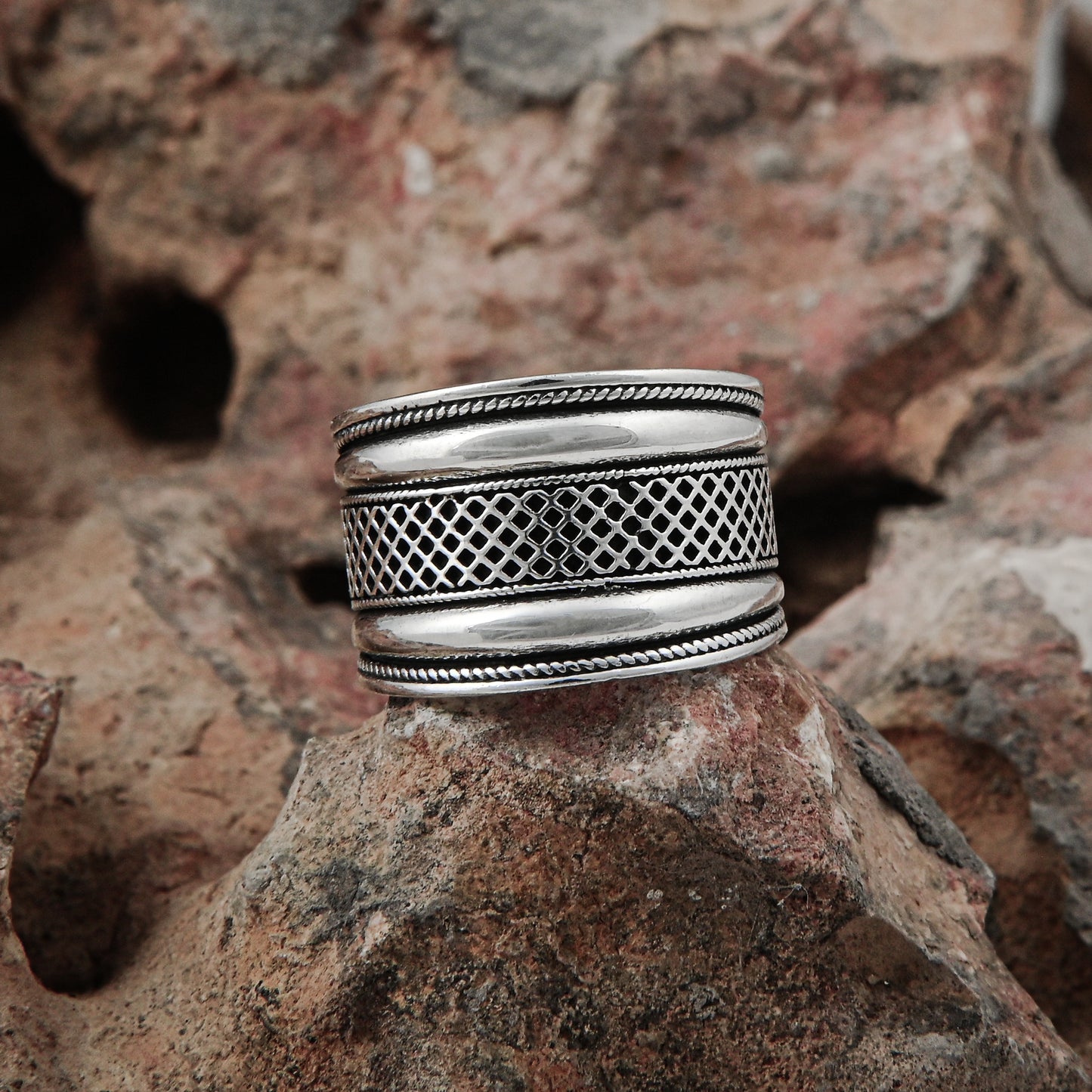 Indonesian Mesh Ring
