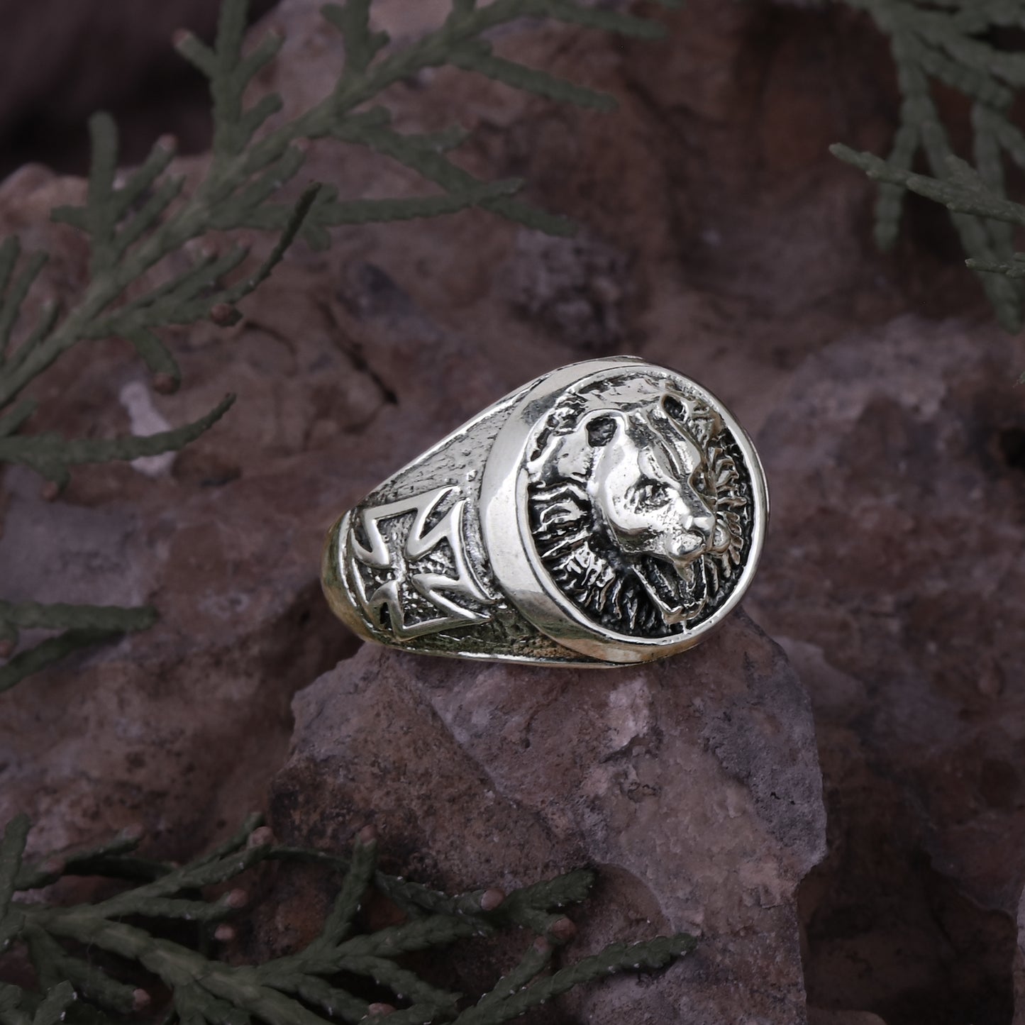 Lion Signet Ring