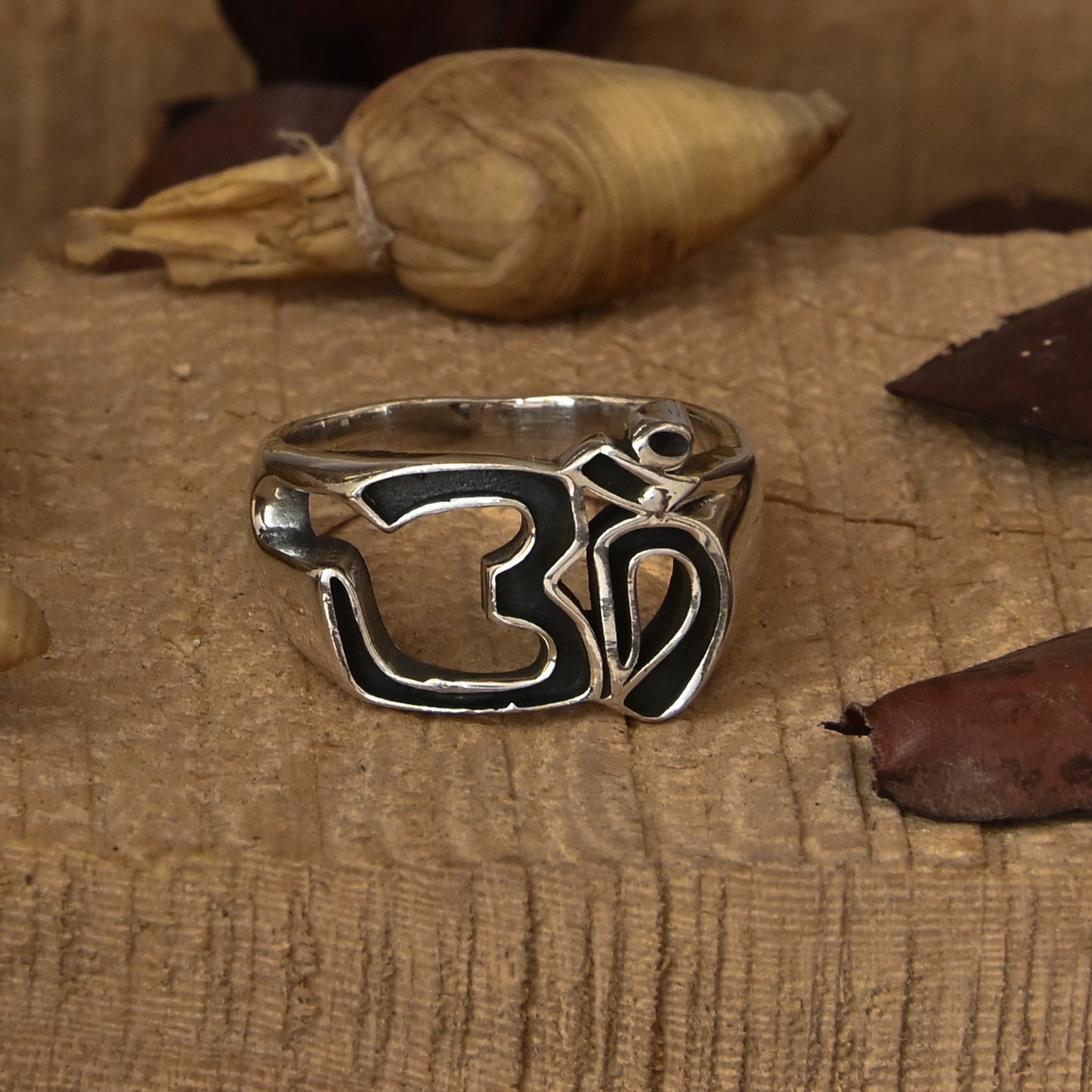 Om Ring