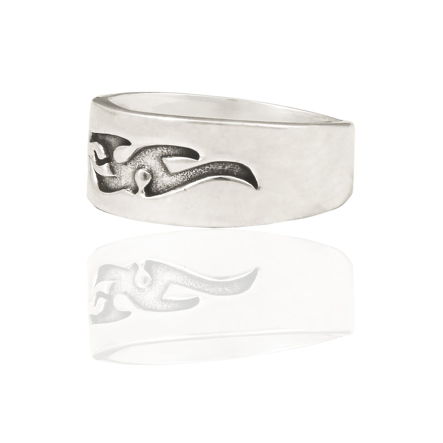 Insignia Ring