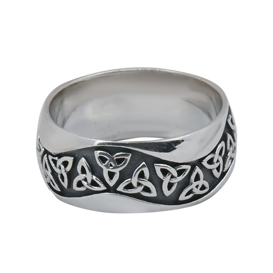 Triskele Ring set in a white background