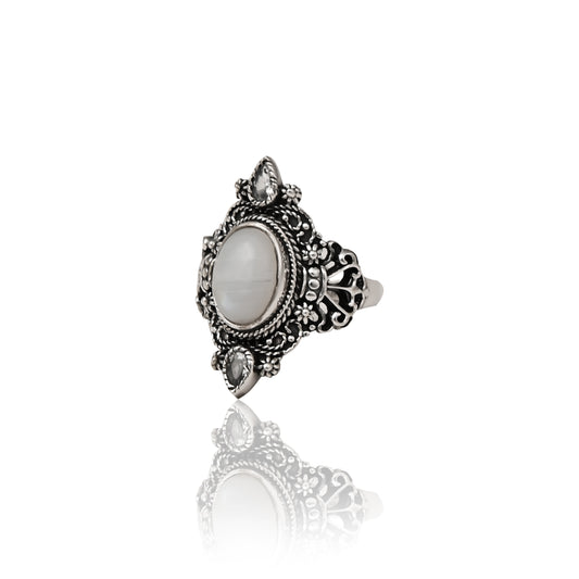 Tibetan Dorje Ring
