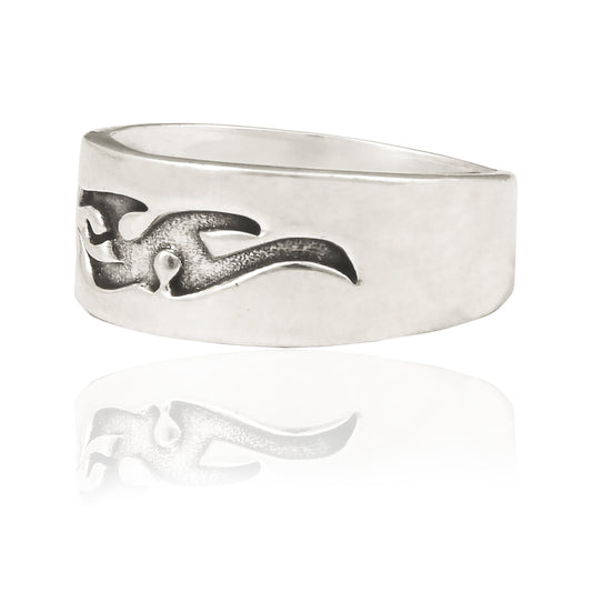Insignia Ring